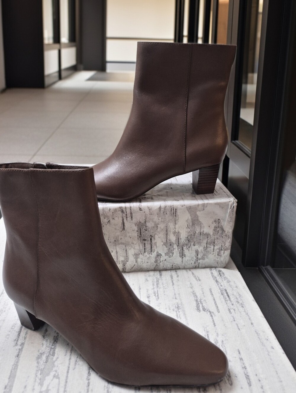 Lauren Ralph Lauren Willa Women's Sz 10 EU 42 Ankle Bootie Boots New